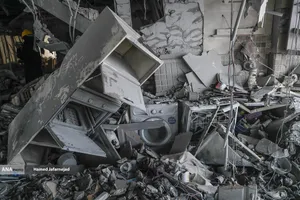 تصاویری از منزل مسکونی و محل شهادت دکتر محمدمهدی طهرانچی، دانشمند هسته ای و رئیس دانشگاه آزاد اسلامی،به همراه همسرش در مجتمع اساتید، میدان کتاب در حمله رژیم صهیونی به برخی مناطق و منازل مردم، شهروندان و دانشمندان هسته ای کشورمان در جریان جنگ تحمیلی دوازده روزه