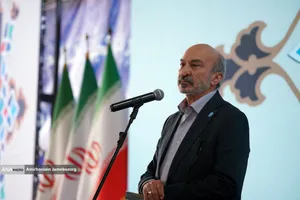 محمدحسین امید رئیس دانشگاه تهران درآیین نودانشجویان