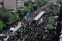 فشار اقتصادی نتوانست ملت را از میدان دفاع دور کند/مردم میان نارضایتی‌های اقتصادی و دفاع از هویت ملی تفکیک قائل‌اند