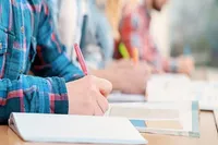 برنامه ریزی و همراهی دانشگاه آزاد و استادان؛ پشتوانه‌های مستحکم دانشجویان در امتحانات