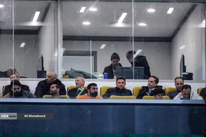 امیر قلعه نویی سرمربی تیم ملی در جایگاه ویژه