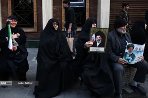تشییع پیکر شهیدان لاریجانی، سلیمانی و شهدای ناو دنا