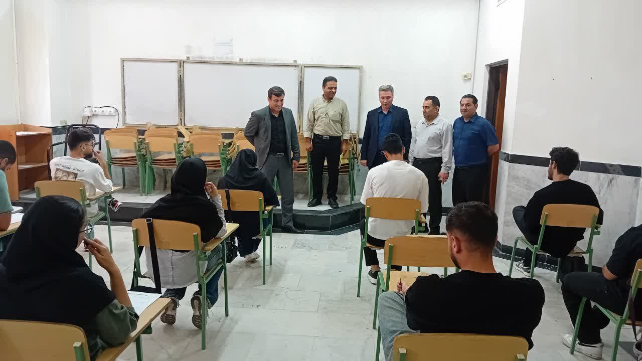 بازدید رئیس دانشگاه آزاد اسلامی بابل از حوزه‌های امتحانی پایان نیمسال دوم ۱۴۰۵-۱۴۰۴