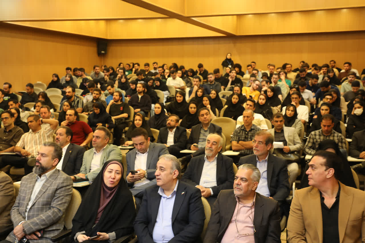 کلانتری: هوشمندسازی و پیوند دانشگاه و صنعت، الزامات رقابت‌پذیری صنایع در آینده است