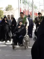 تردد برای جانبازان و سالمندان در گلزار شهدا آسان‌تر می‌شود/ آغاز به‌کار ایستگاه‌های امانت ویلچر در گلزار مطهر شهدا