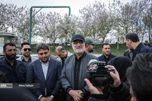 رونمایی از ۵۰ اتوبوس برقی جدید در تهران