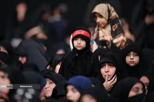 دومین شب عزاداری حضرت فاطمةالزهرا(س) با حضور زهبر م انقلاب