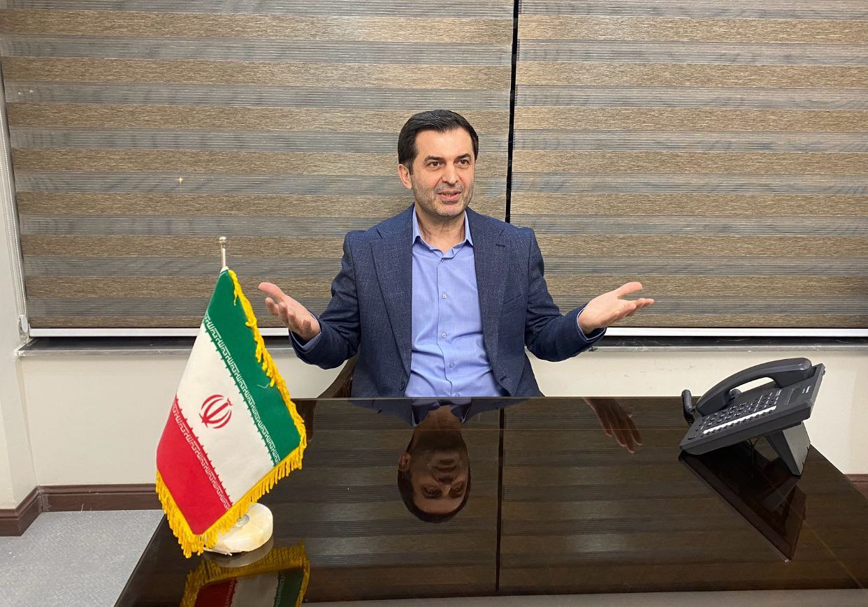 ملت ایران اجازه دخالت خارجی نمی‌دهد/ مردم بزرگ‌منشانه و با وفاداری پای نظام ایستاده‌اند