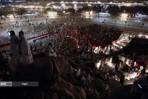 مناجات حاجیان در صحرای عرفات