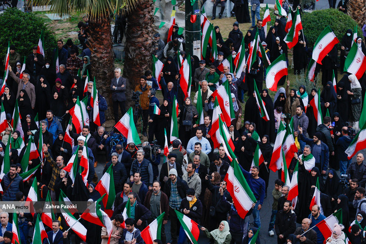 اجتماع بزرگ مردمی در میدان فلسطین