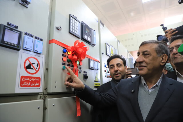 بخش خصوصی موتور محرک رشد اقتصادی کشور است/افتتاح پروژه احیاء مستقیم و نیروگاه خورشیدی جهان‌فولاد