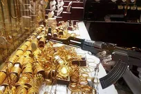 دستگیری عامل سرقت به عنف از طلافروشی با شگرد بی‌هوشی  