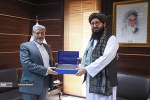 دیدار مولوی فضل محمد حقانی، سفیر افغانستان در ایران با دکتر بیژن رنجبر رئیس دانشگاه آزاد اسلامی