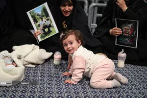 دیدار هزاران نفر از زنان و دختران با رهبر معظم انقلاب