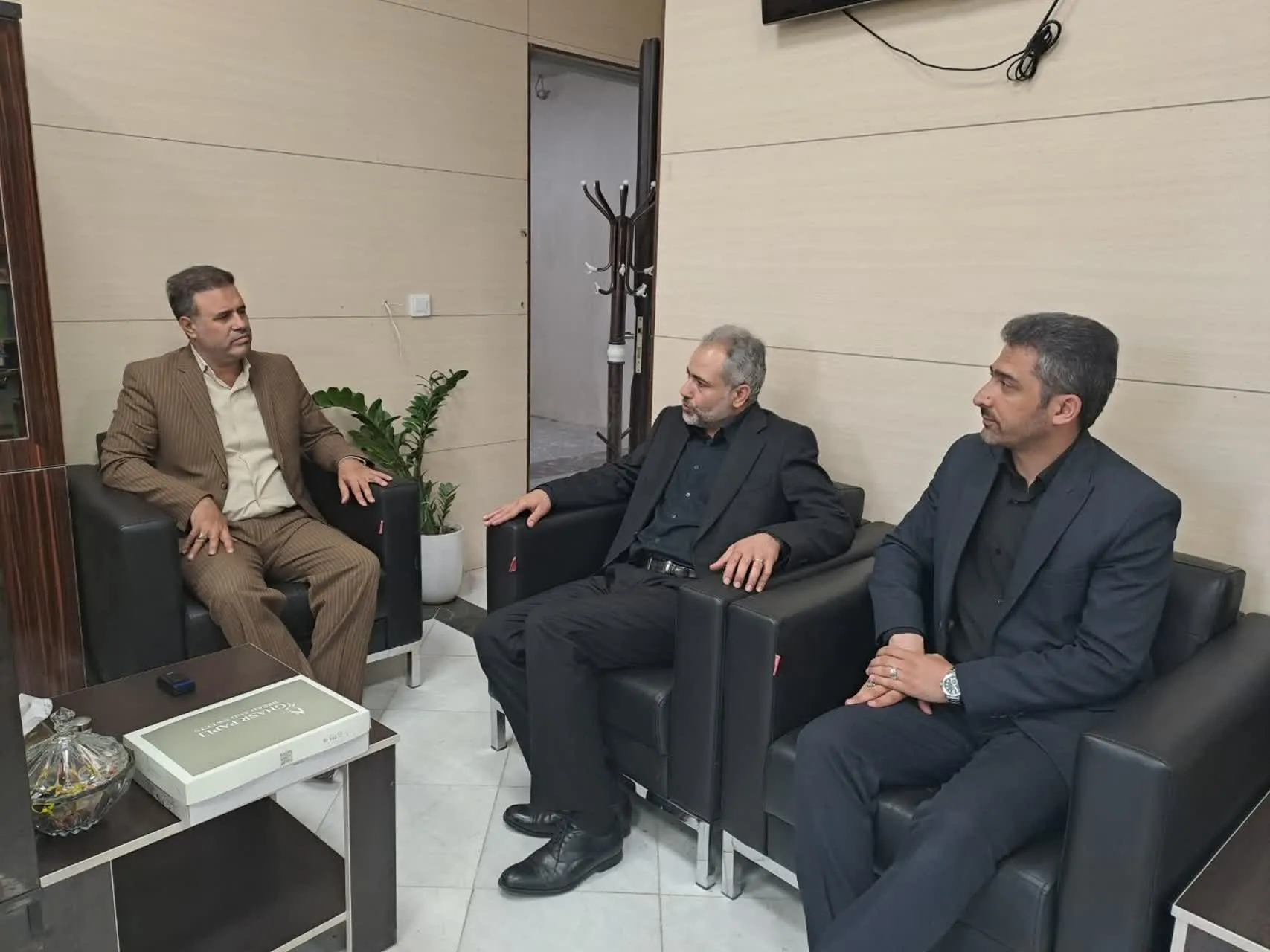  دیدار رئیس دانشگاه آزاد پردیس با رئیس دادگستری این شهرستان 