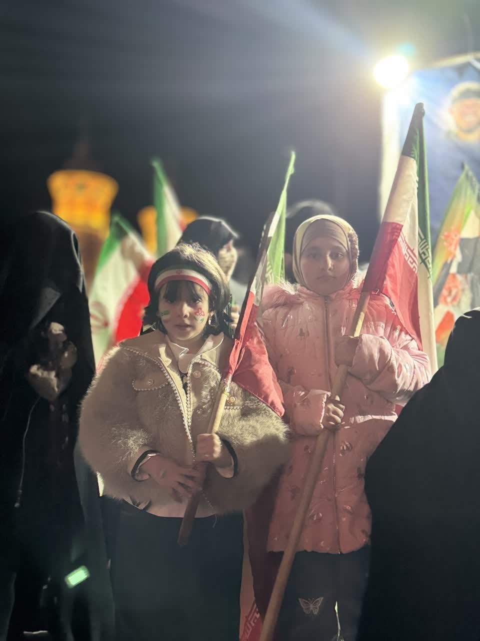 هم‌پیمانی دانشگاهیان با مردم زیر سایه پرچم