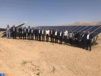 بازدید مدیرکل شبکه آزمایشگاهی دانشگاه آزاد از بزرگ‌ترین نیروگاه خورشیدی کشور