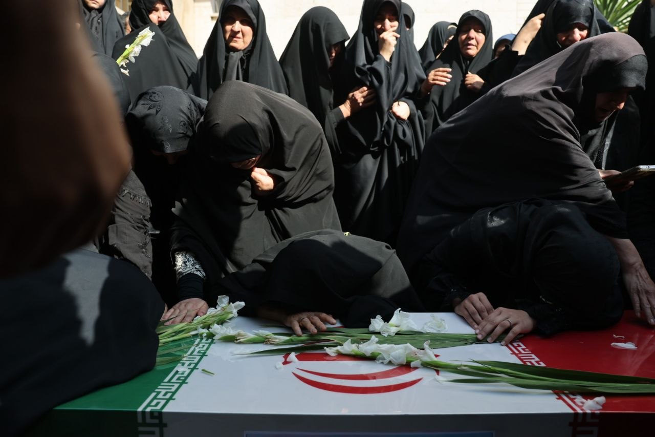 پیکر شهیدمحمدرضا طالبی از شهدای دی ماه تشییع شد
