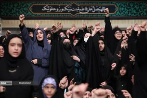 عزاداری شب شهادت حضرت فاطمةالزهرا سلام&zwnj;الله&zwnj;علیها در حسینیه امام خمینی(ره)