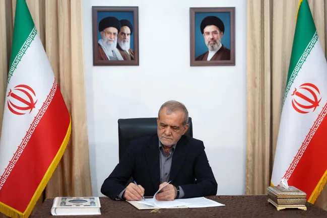 با حکم رئیس جمهور؛ دکتر بیژن رنجبر، عضو هیأت امنای بنیاد ملی نخبگان شد
