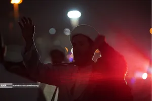 نور افشانی در شب سالگرد پیروزی انقلاب اسلامی