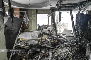 تصاویری از منزل مسکونی و محل شهادت دکتر محمدمهدی طهرانچی، دانشمند هسته ای و رئیس دانشگاه آزاد اسلامی،به همراه همسرش در مجتمع اساتید، میدان کتاب در حمله رژیم صهیونی به برخی مناطق و منازل مردم، شهروندان و دانشمندان هسته ای کشورمان در جریان جنگ تحمیلی دوازده روزه