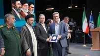 تقدیر استاندار از رئیس دانشگاه آزاد اسلامی استان آذربایجان‌غربی  در جلسه شورای اداری
