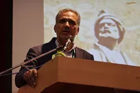 تدوین ۱۳۰ هزار پایان‌نامه با محور حل مسئله در دانشگاه آزاد؛ دارای بیش از ۵۰ برنامه علمی هستیم