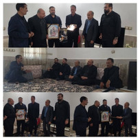 دیدار مسئولین دانشگاه آزاد اسلامی واحد اندیمشک با خانواده پاسدار شهید فرشاد وثوقی دانشجوی کارشناسی حقوق واحد اندیمشک در جنگ رمضان