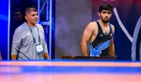 بداغی به رده‌بندی نرسید؛ شکست کشتی‌گیر ایرانی تیم ملی قطر به حریف گرجی‌الاصل آمریکایی/ صیدی در رده‌بندی