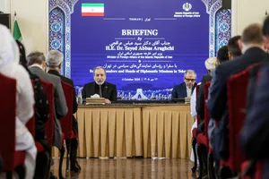 نشست وزیر امور خارجه با سفرا و نمایندگی های سیاسی در تهران