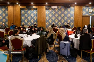 آیین بدرقه خانواده&zwnj;های آسیب&zwnj;دیده در جنگ به زیارت امام رضا(ع)
