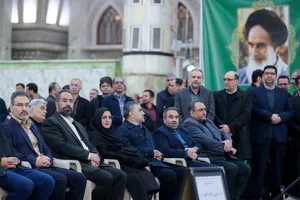 تجدید میثاق دانشگاهیان دانشگاه آزاد اسلامی با آرمان های امام خمینی(ره)