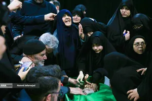 وداع با پیکر&zwnj; مطهر  شهید حجت&zwnj;الاسلام محمد مقیسه رئیس شعبه ۵۳ دیوان عالی کشور در معراج شهدای تهران