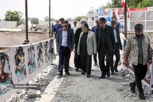 حضور دکتر رنجبر در مدرسه شجره طیبه میناب و مزار شهدای مظلوم دانش‌آموز