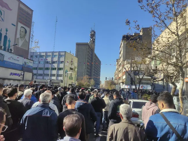 روایت میدانی از تجمع صنفی امروز و چند نکته