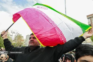 تشییع پیکر ام البنین تهران مادر شهیدان افراسیابی با حضور گسترده مردم انقلابی و شهیدپرور خیابان نبرد- پیروزی