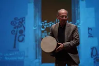 استاد اعیان پس از ۳۳ سال در جشنواره موسیقی جوان نواخت؛ یادی از بهمن رجبی