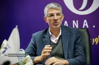 زیرساخت‌های کشور فناوران را از مسیر دور می‌کند/ لزوم حمایت واقعی از محققان