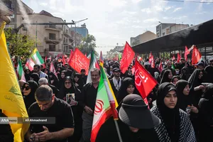 تشییع پیکر مطهر آقای شهید ایران و خانواده ایشان-4