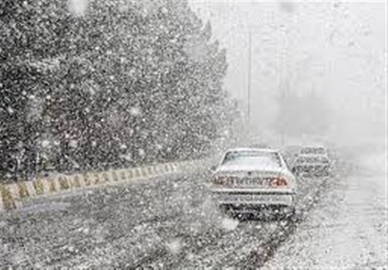۷ استان درگیر برف و کولاک/ انسداد ۹ محور شریانی و غیرشریانی کشور/بازگشایی محورهای کوهستانی شمال ۷ استان درگیر برف و کولاک/ انسداد ۹ محور شریانی و غیرشریانی کشور/بازگشایی محورهای کوهستانی شمال