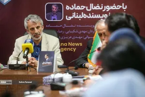نضال حماده نویسنده لبنانی در آیین رونمایی از کتاب &laquo;سقوط دمشق&raquo; 