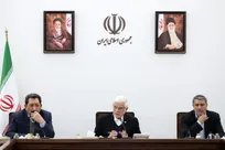 عارف: اصلاحات ساختاری نباید تأثیر منفی بر معیشت مردم داشته باشد