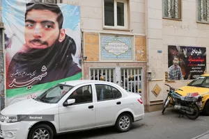 دیدار خادمیاران رضوی با خانواده شهید علیرضا قنبری