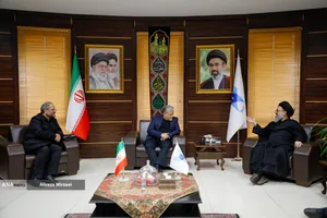  دیدار دکتر رنجبر ریاست دانشگاه آزاد اسلامی با رئیس حوزه ریاست خبرگان رهبری 