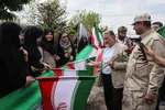 استقبال رنجبر از دانشجویان دانشگاه آزاد