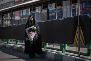 تشییع پیکر شهیدان لاریجانی، سلیمانی و شهدای ناو دنا
