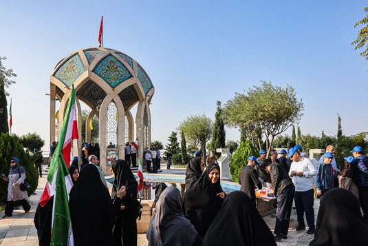 پیاده‌روی دانشگاهیان دانشگاه آزاد به مناسبت هفته تربیت بدنی