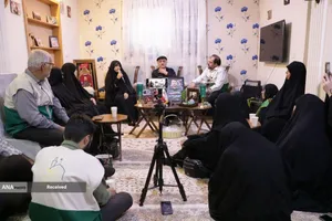 دیدار خادمیاران و یاوران رضوی با خانواده شهید حسن مهدی پور