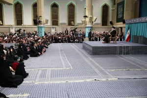 دیدار اقشار مختلف مردم در سالروز مبعث پیامبر اعظم (ص) با رهبر معظم انقلاب